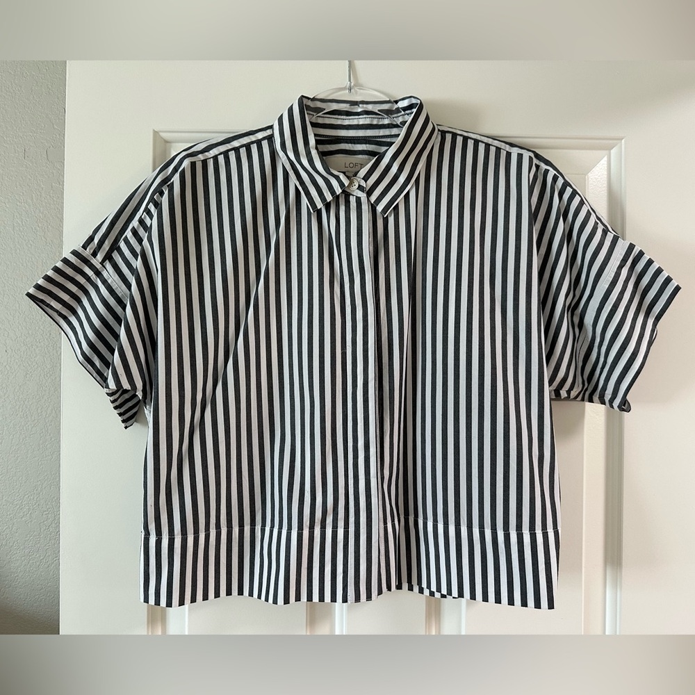 LOFT Cropped Button Shirt